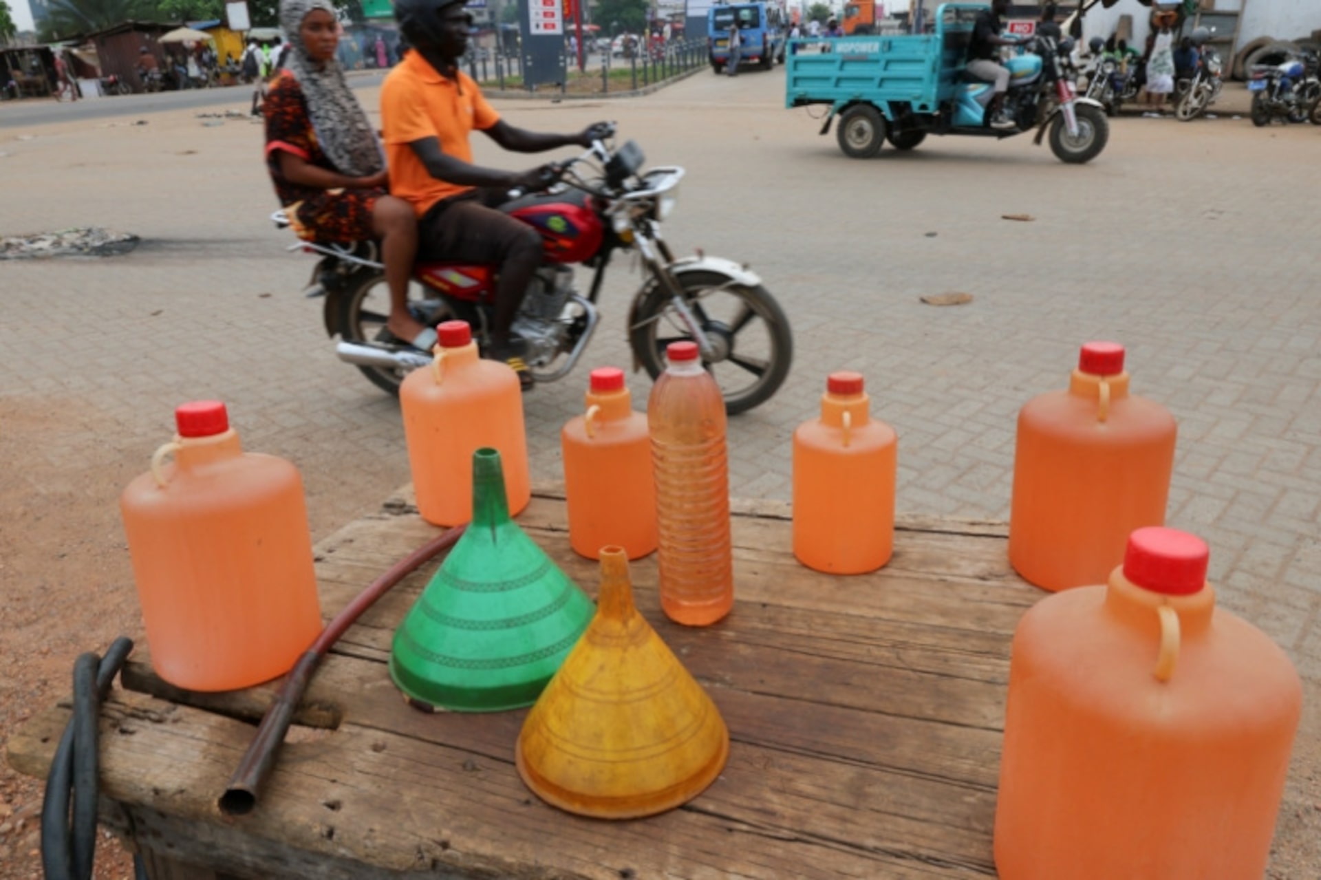 アフリカ、中東紛争が半年以上続けば成長率0.2%低下=報告書