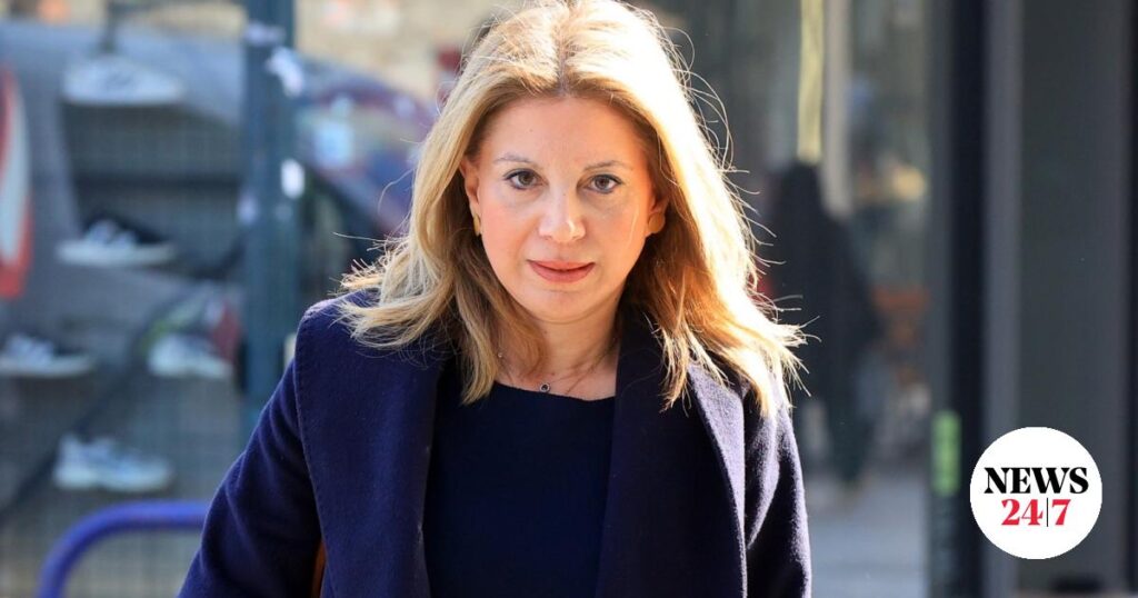 カリストアーノウがパーティーを「始める」