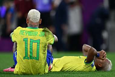 TOPSHOT-FBL-WC-2022-MATCH58-CRO-BRA
