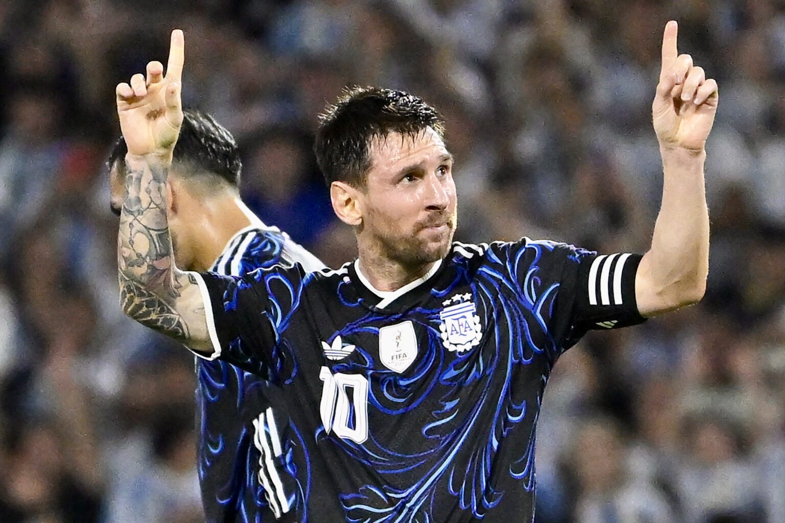 沈黙を貫いたメッシ。6度目のW杯へ、アルゼンチン連覇へ「団結すべき時に生まれる“政治的”分断と論争」 - footballista | フットボリスタ