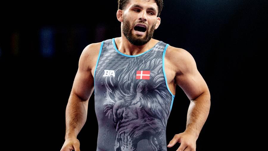 レスラーのトゥルパル・ビスルタノフがEC金メダルを獲得