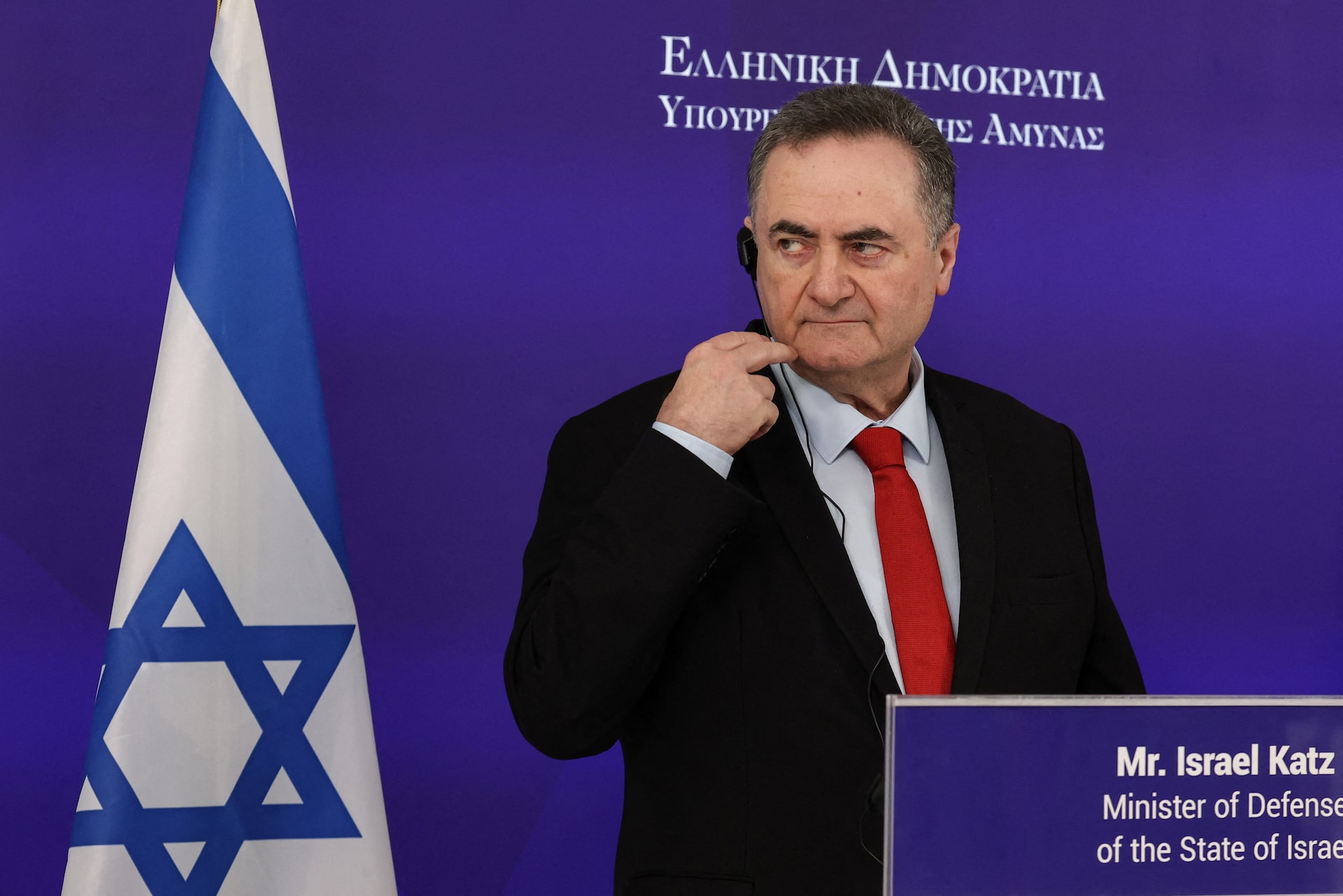 イスラエル、イラン最大の石油化学施設を攻撃　国防相表明