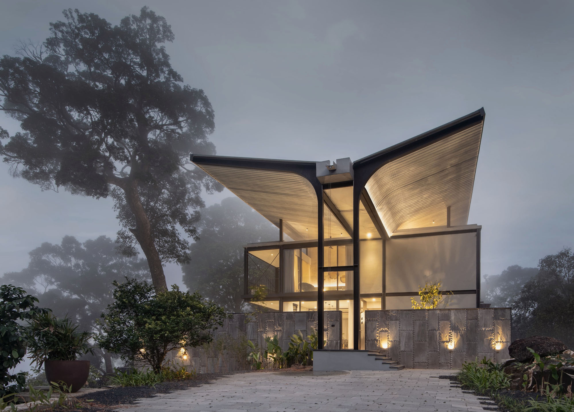 〈Altitude〉Stapati