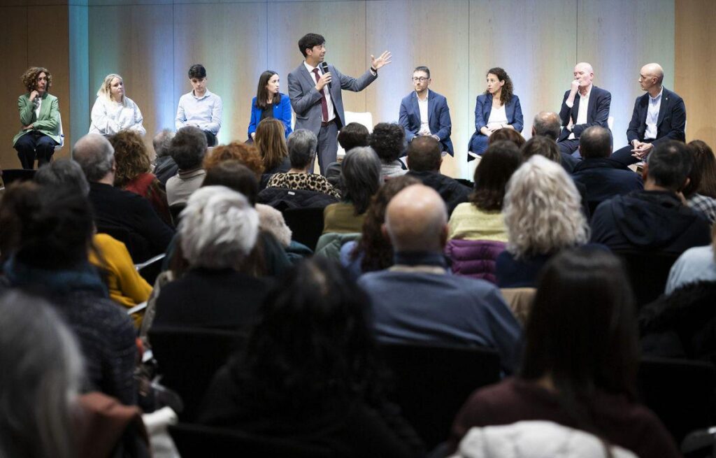 本日 - 2026 年 4 月 14 日にはさらにアイテムがあります。私が見つけたすべての見出しは次のとおりです...