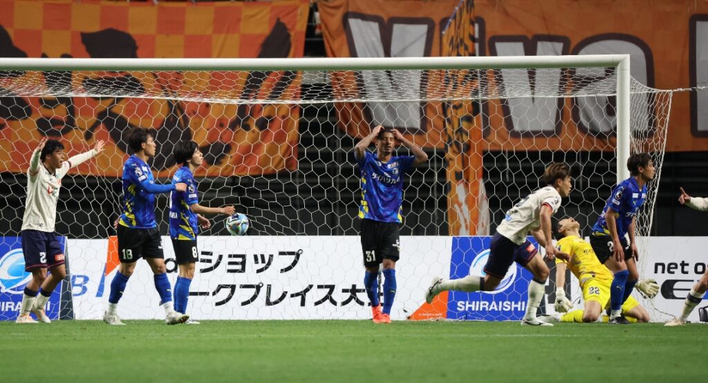 トリニータ、終了間際に逆転許し後半戦黒星スタート　山口に１―２、暫定４位に後退 - 大分のニュースなら 大分合同新聞プレミアムオンライン Gate