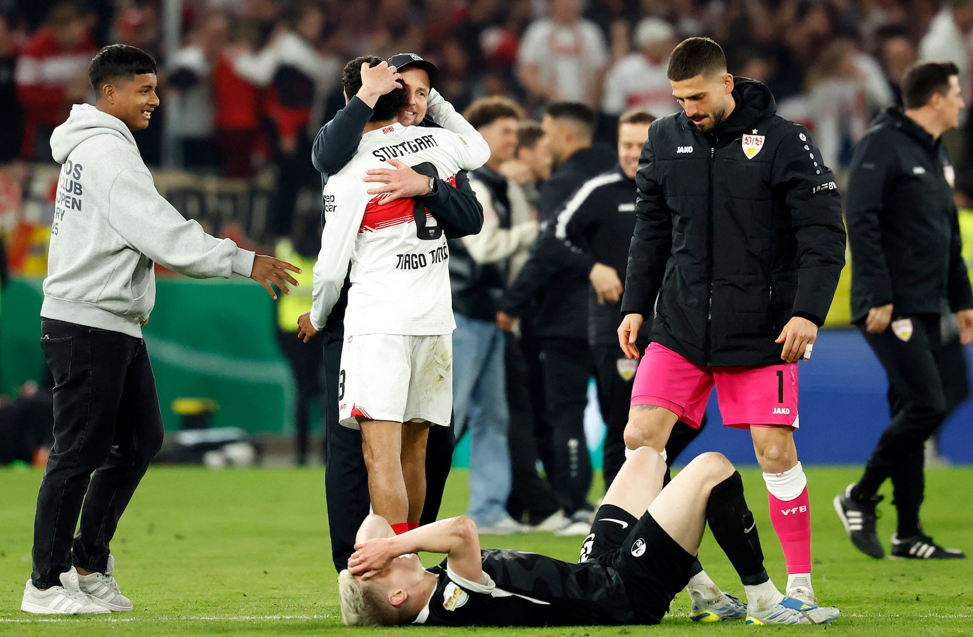 サッカー＝鈴木フル出場もフライブルク敗退、ドイツ杯準決勝