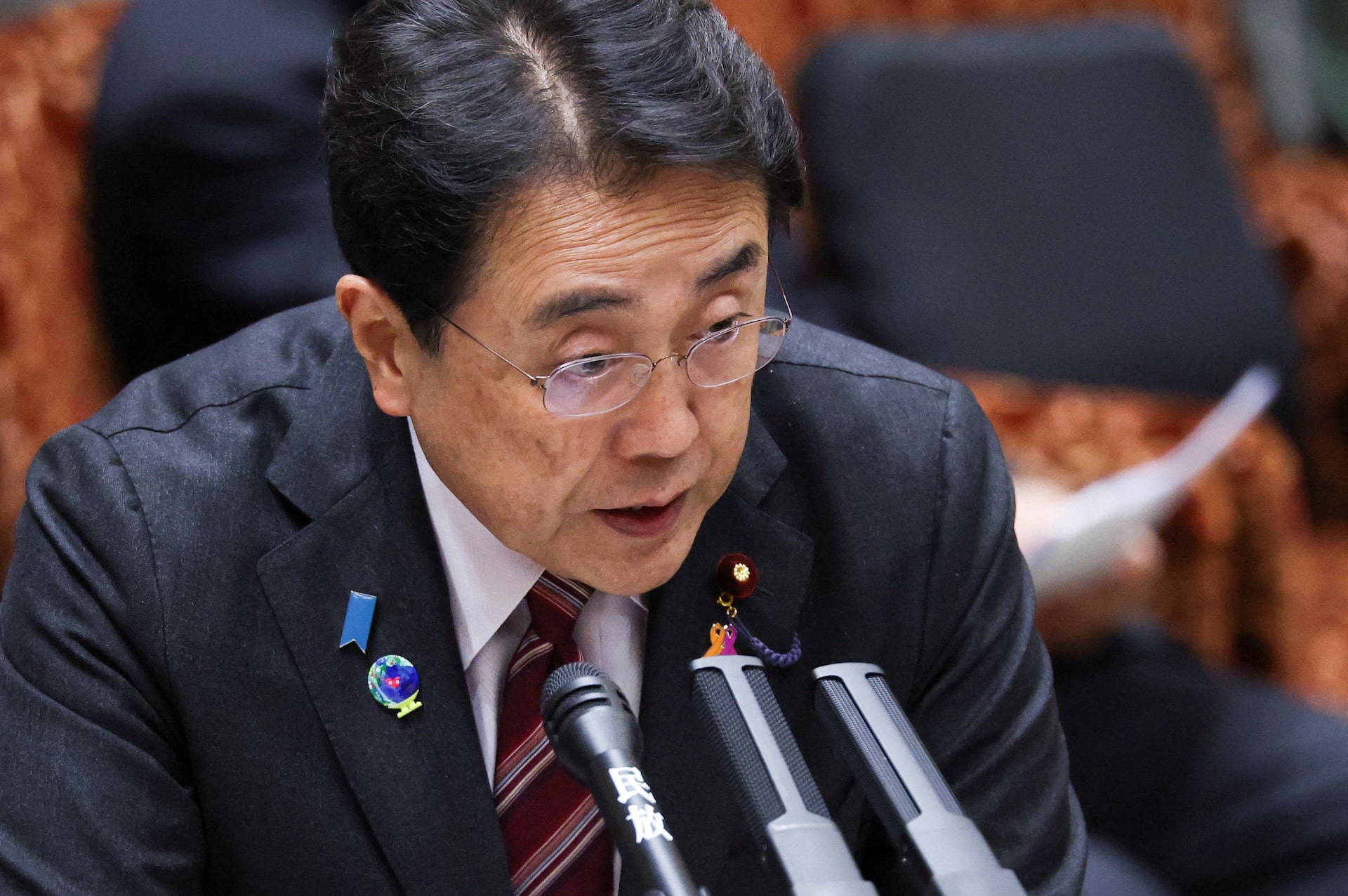 円高につながる金融政策、「一つの選択肢」＝赤沢経産相