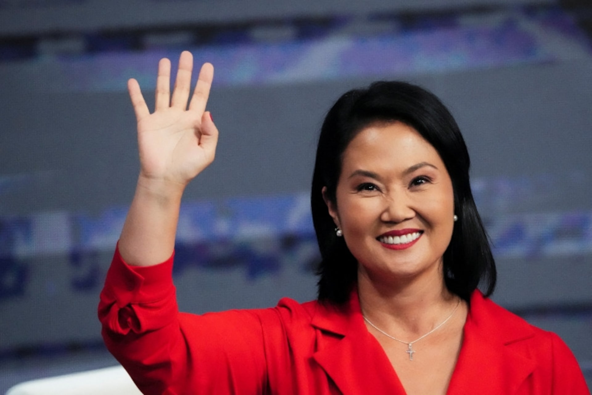 ペルー大統領選、ケイコ・フジモリ氏が首位維持　複数の世論調査で