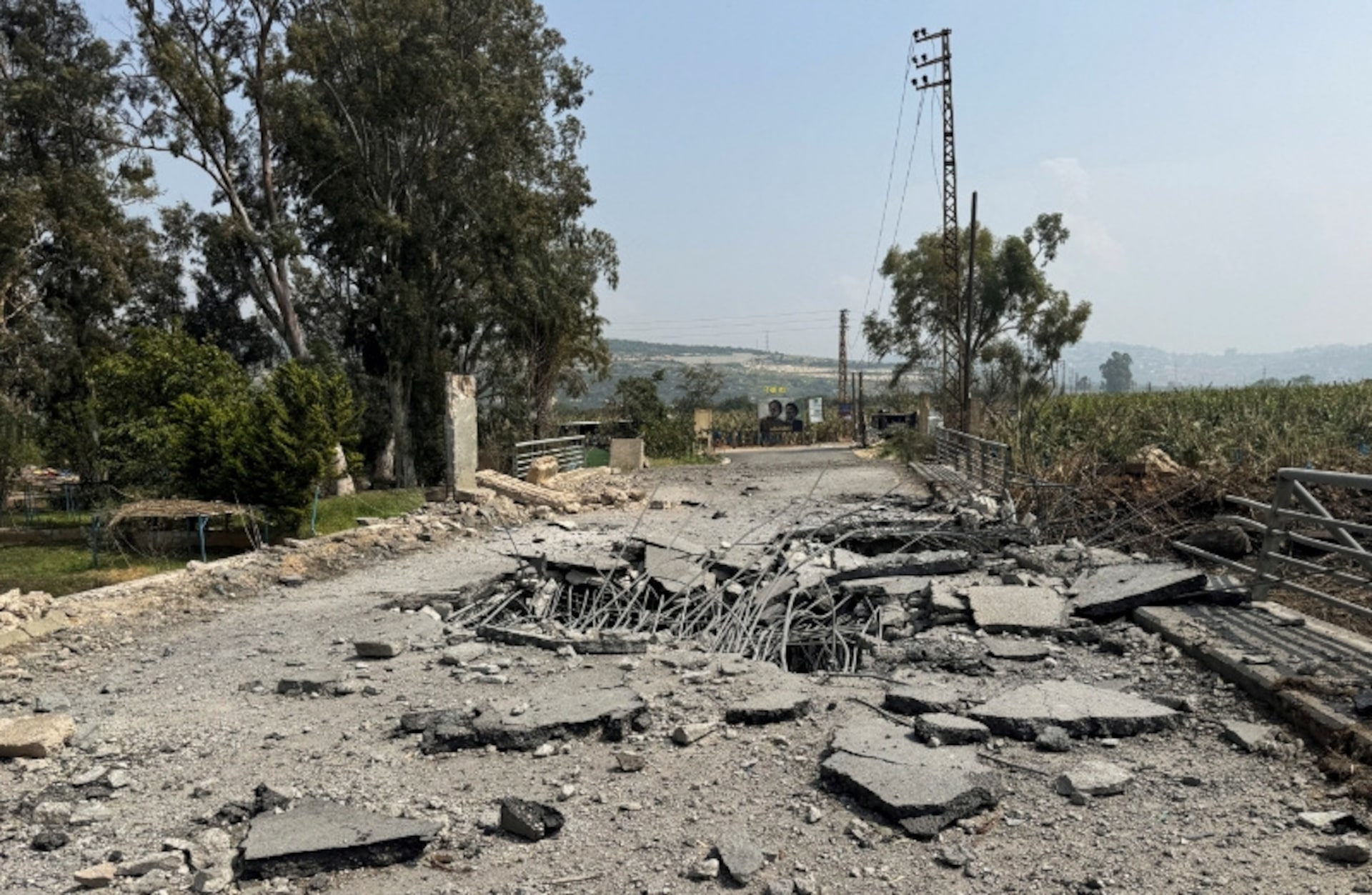 イスラエル、レバノン南部に緩衝地帯設置へ　国防相表明