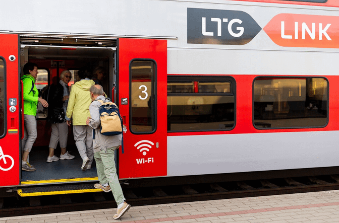 リトアニア、燃料価格高騰で鉄道切符値下げ