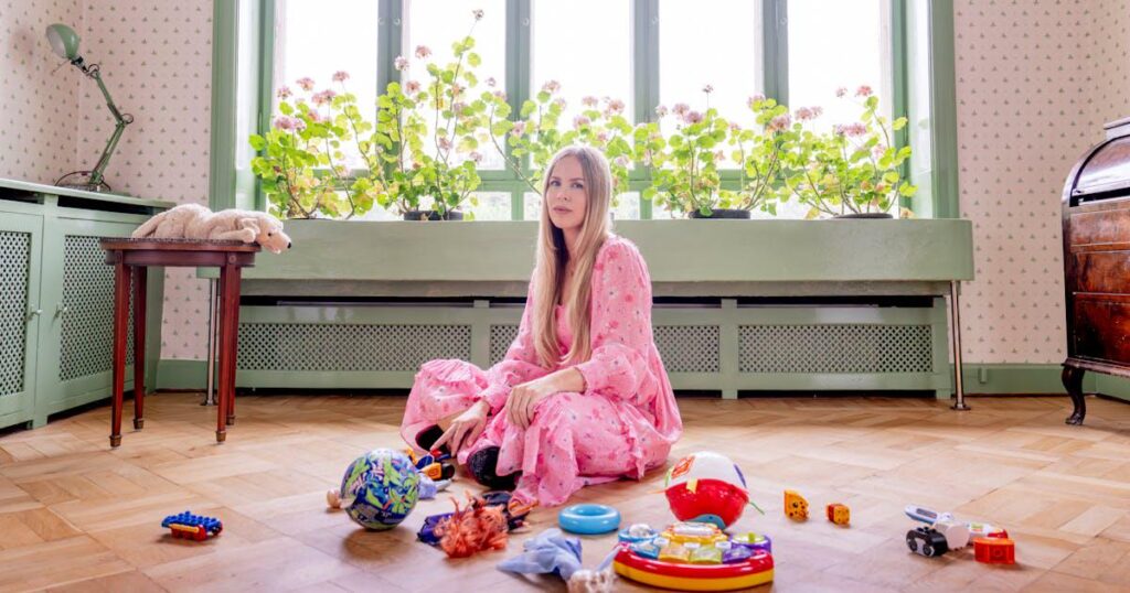 デンマークの女性はかつてないほど左翼的だ。女性の大義を右翼に移そうとするブルジョワの声に会いに行きましょう - 女性の権利について語る左翼の独占はもう終わりにしなければなりません。