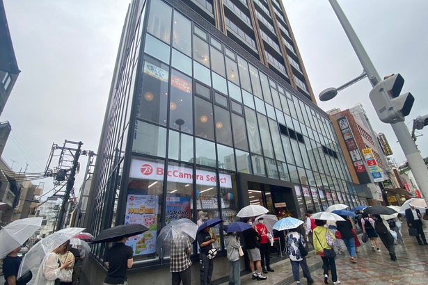 ビックカメラセレクト開店　国際通り　県内初出店、沖縄風アレンジも