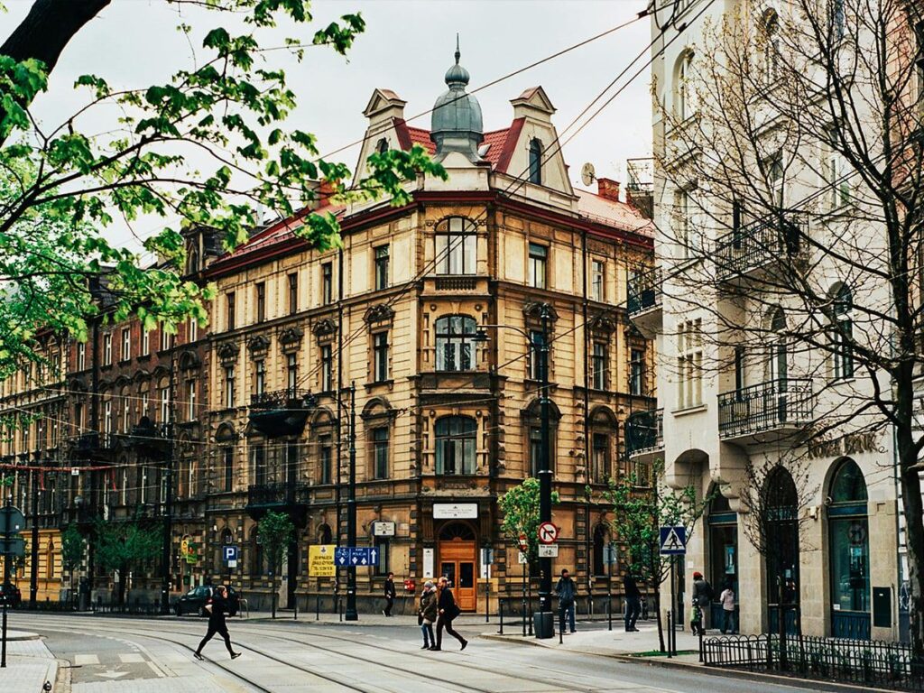 AI推奨により東ヨーロッパの観光客が活況に