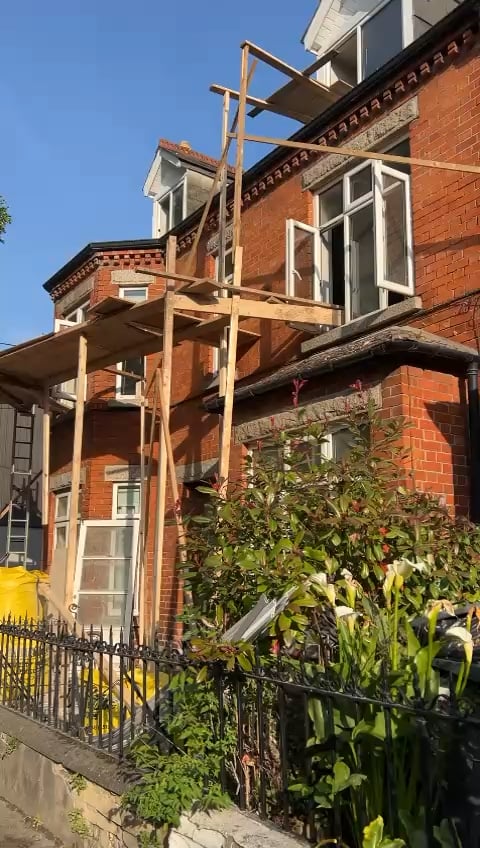 誰でも足場請負業者が必要です