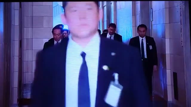 【動画】‪高市総理は「ナフサの輸入を他国に切り替える」と投稿。それに対して境野氏(資源エネルギー庁の有識者委員)は「経産省は中東以外からの輸入を2倍の見通しとしたが、それでも全輸入量の半分程度で需要を賄えずに間違いなく『6月には詰む』」「ホルムズ海峡を通る一択だけ」と。#報道特集‬