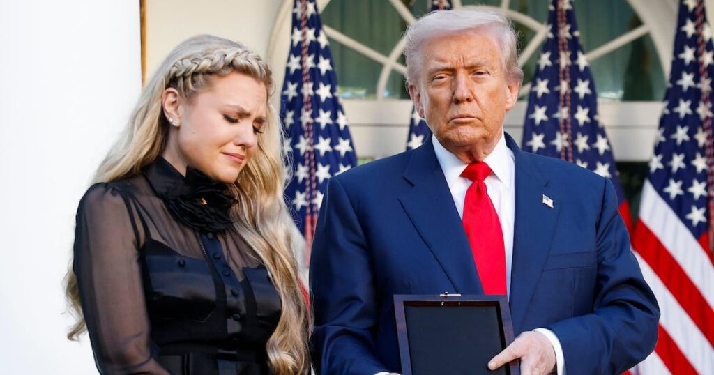 トランプ大統領、エリカ・カーク氏にMAGAを嘲笑したとしてコメディアンを訴えるよう懇願