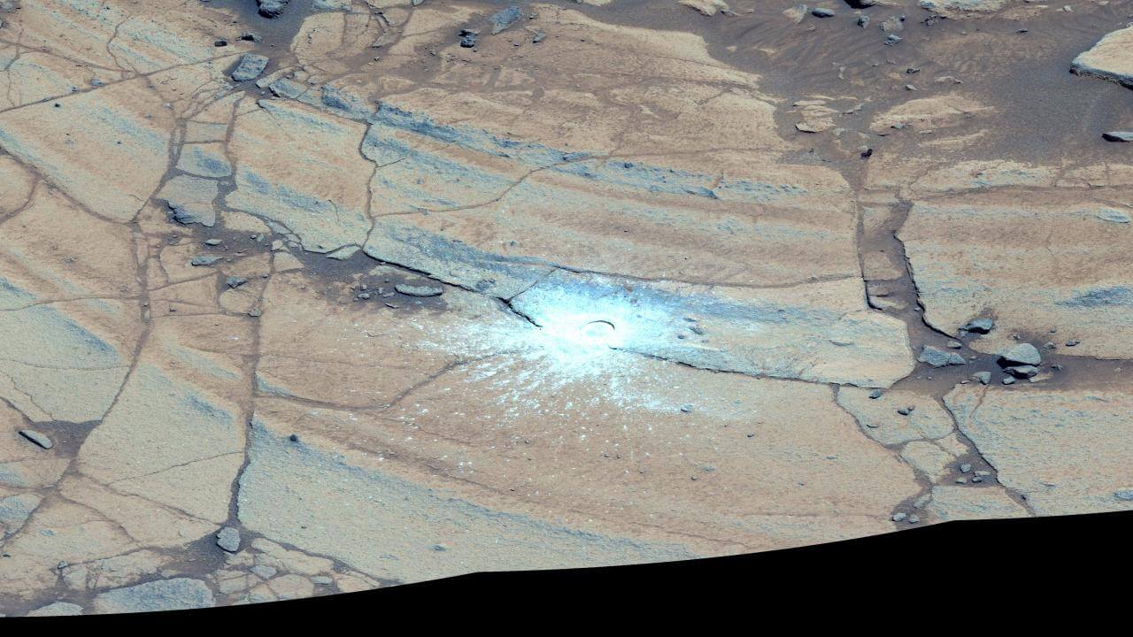 Perseveranceが「Falbreen」で岩石表面を研磨した43個目のアブレージョンパッチの拡大画像（Credit: NASA/JPL-Caltech/ASU/MSSS）