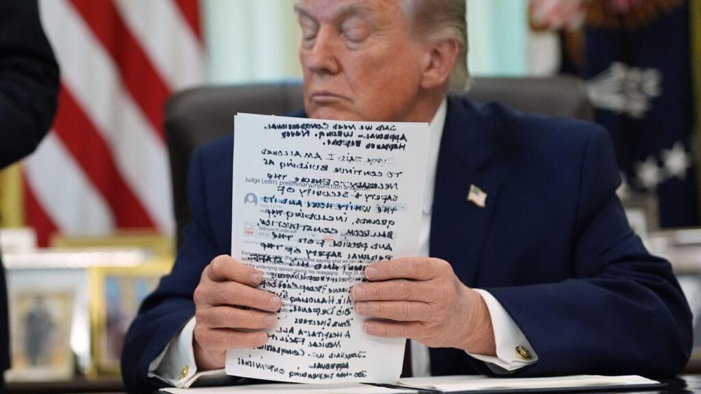 オレゴン州、郵便投票を制限する大統領令を巡りトランプ氏を告訴した最初の州の一つ