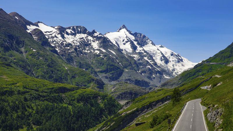 オーストリア最高峰の山で、登山家がガールフレンドを置き去りにして死亡した。今、「アルプス離婚」に関する別の話が浮上している