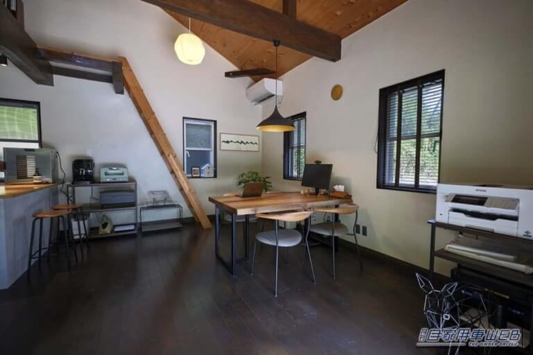 RVパークkakegawa｜【車中泊旅行におススメ！ RVパーク最新情報】「森を独り占め！ 大人の隠れ家”森の離れ”で極上のRVステイを満喫」 ～岐阜県加茂郡／けものみち 森の離れ-RV STAY-～