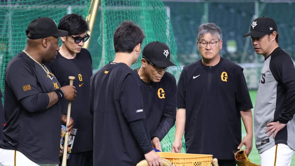 巨人・川相昌弘コーチが左側頭部打撲でベンチ外　試合前練習で跳ね返った打球受け - サンスポ