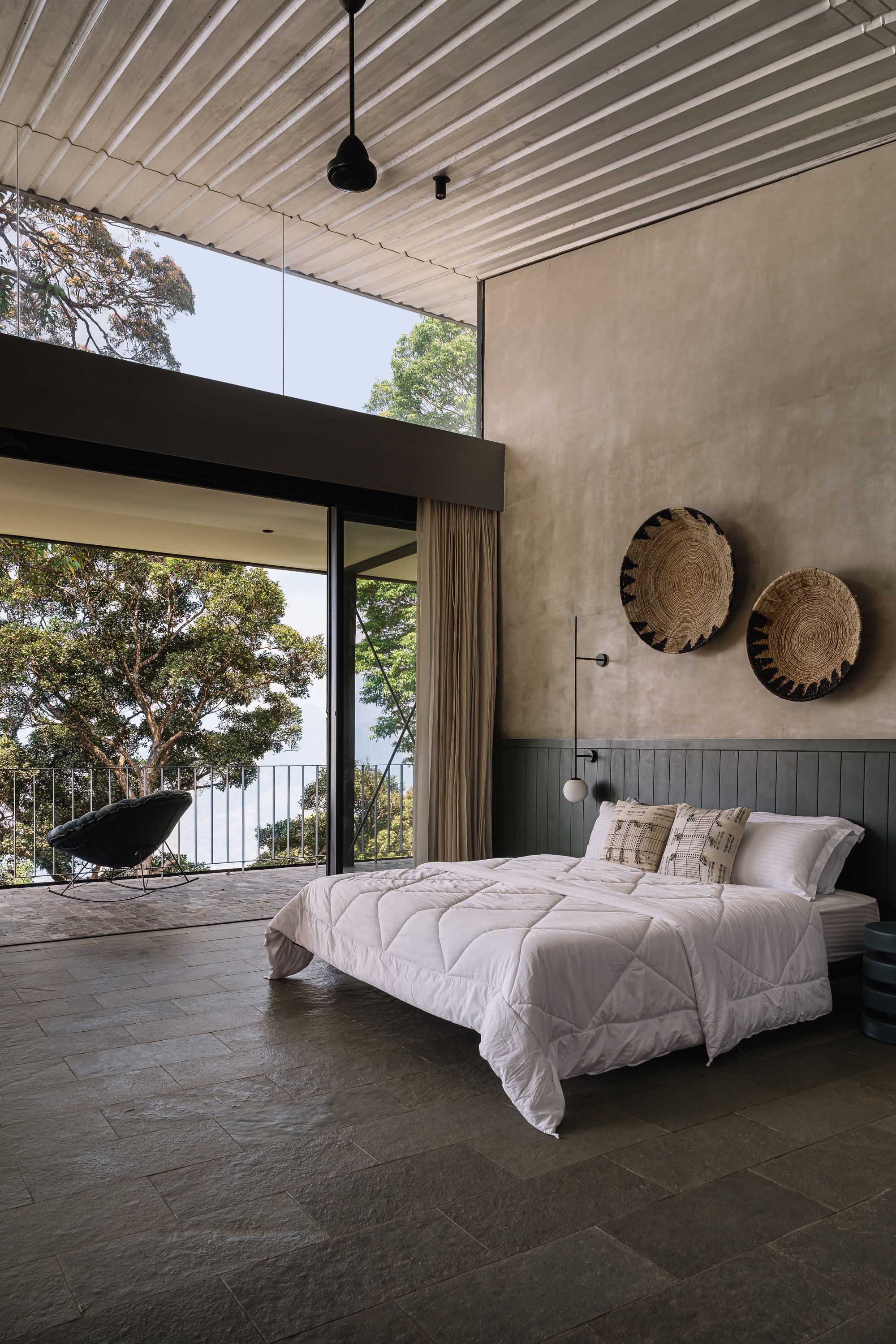 〈Altitude〉Stapati