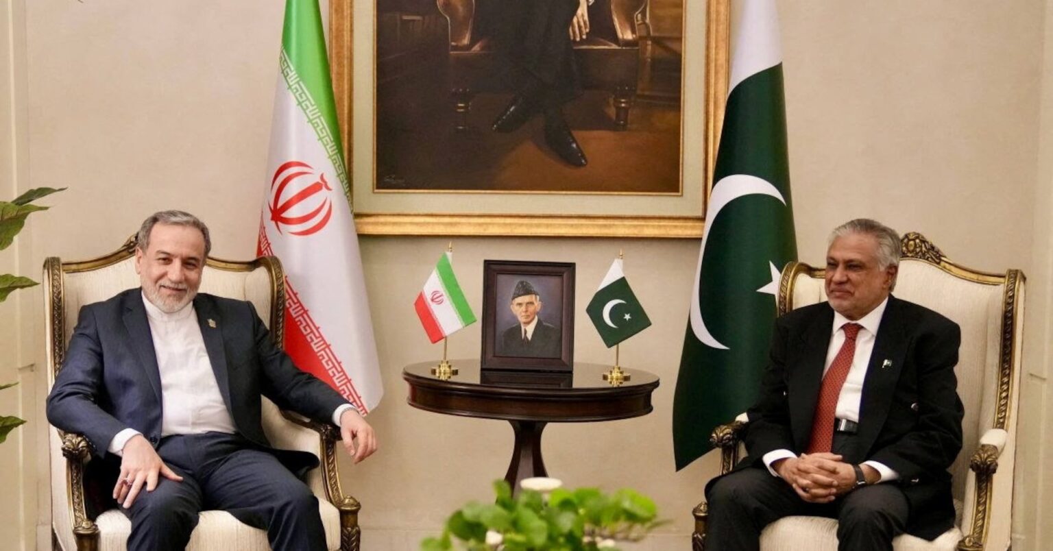 トランプ氏、特使らのパキスタン派遣取りやめ　2回目直接協議実現せず | ロイター