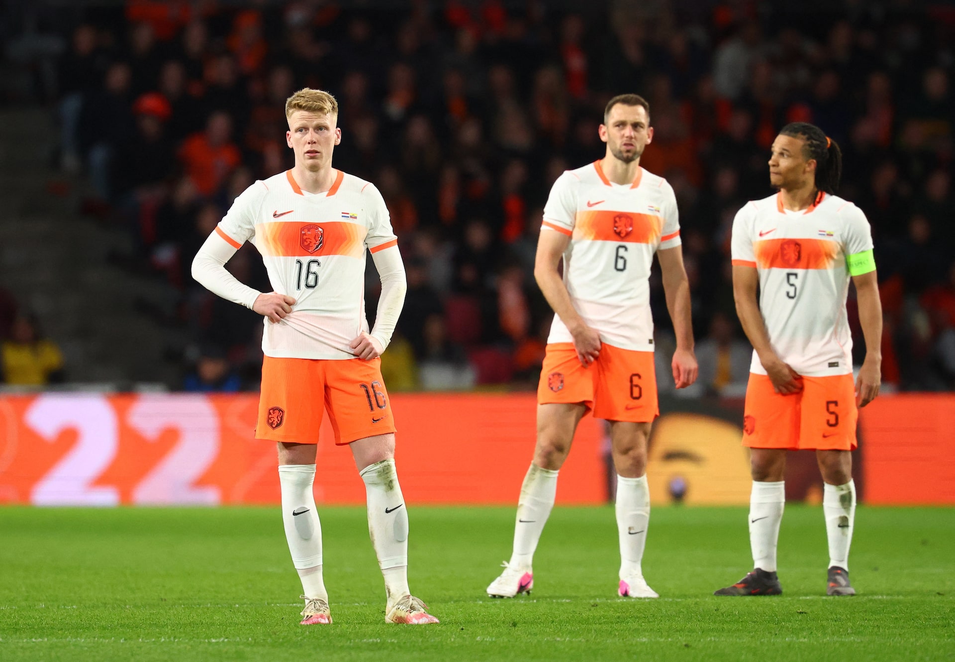 サッカー＝オランダが退場者出すも引き分け、スペインもドロー　親善試合