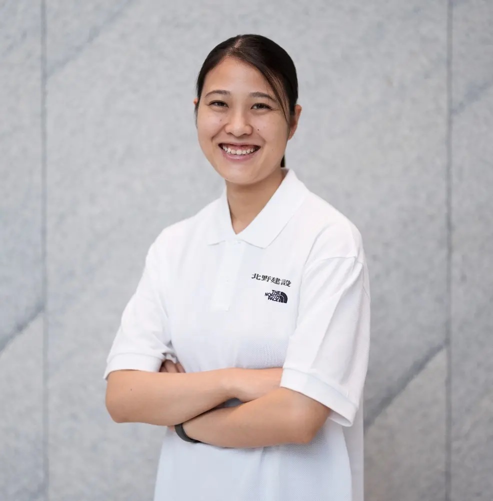 ファーストピッチを務める丸山希