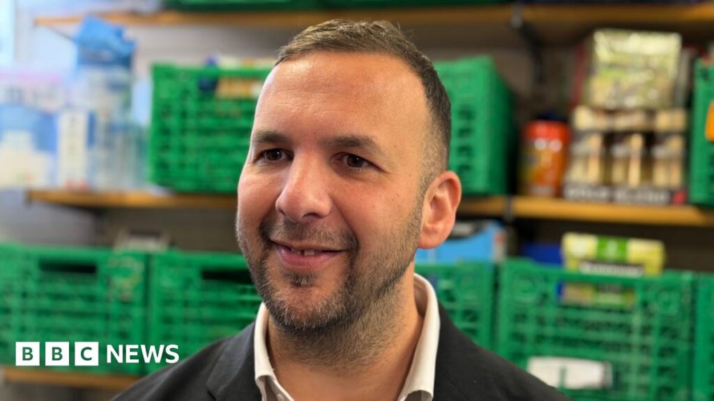 環境保護リーダーのザック・ポランスキー氏、すべての住宅の家賃管理を呼びかけ