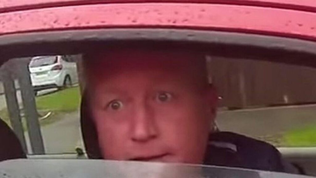 ロニー・ピッカリングの現在 – ウイルス暴言から10年、カルトミームヒーローの奇行