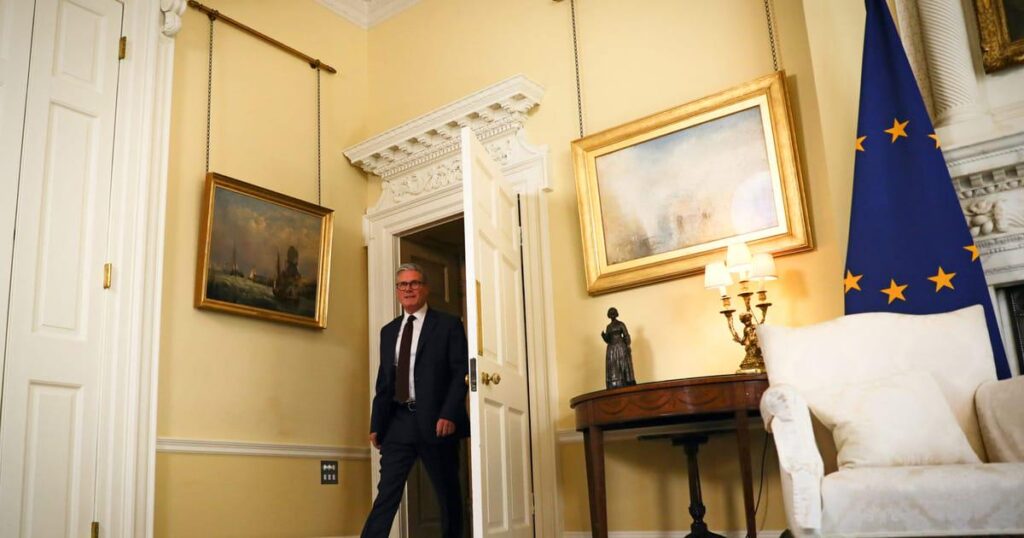 「不安定な」世界では英国がEUに近づく必要があるとスターマー氏は言う