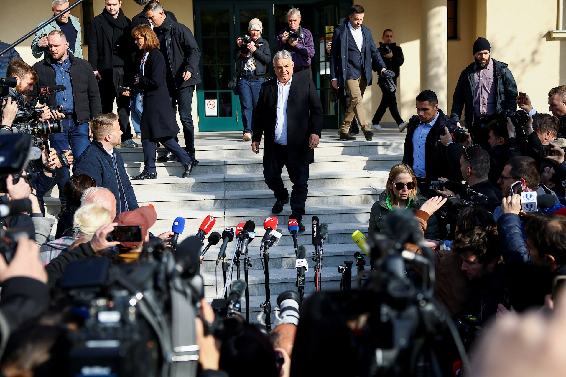 アングル:オルバン氏敗北で支柱失う欧州極右、MAGA接近も諸刃の剣に