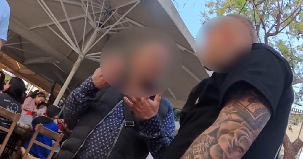 オランダ人ユーチューバー、モナスティラキでの窃盗事件を「報告」しようとしてついに逮捕