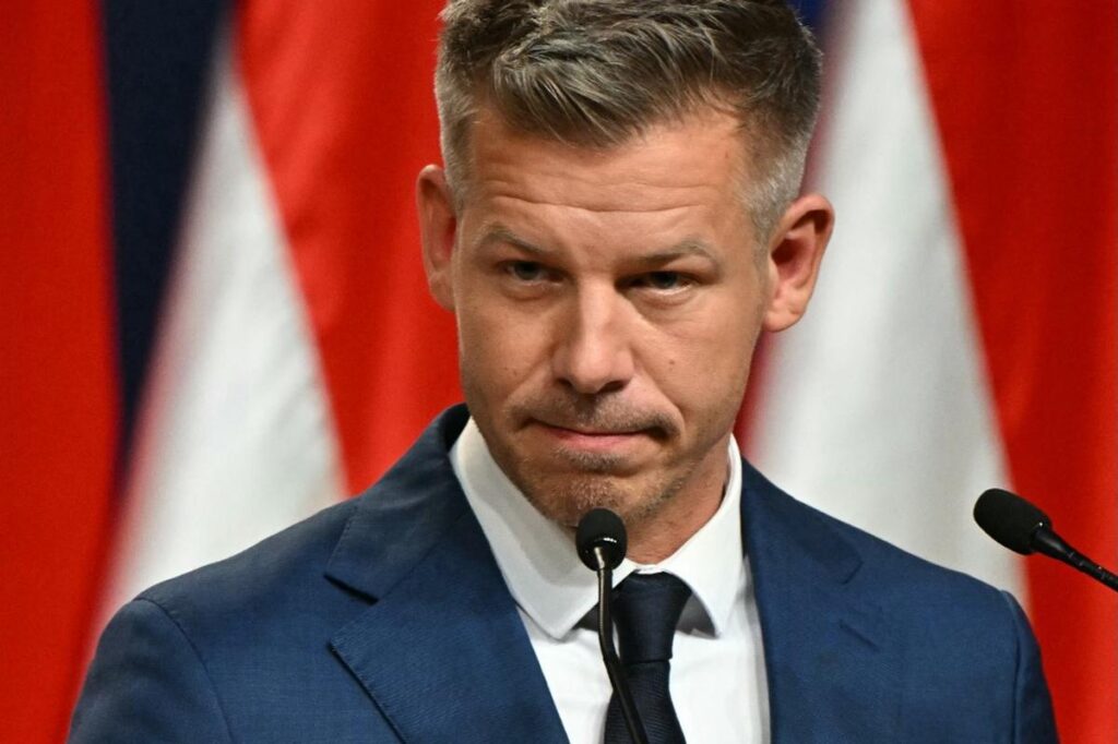 ペテル・マジャール氏、オルバン系寡頭政治家らが数十億ドルを率いてハンガリーから逃亡していると主張