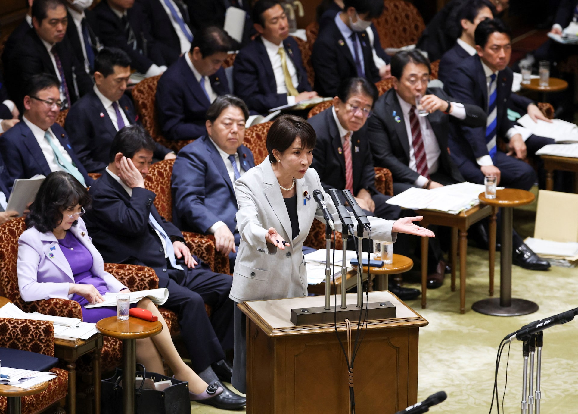 マクロスコープ：予算乗り越えた高市氏の「万能感」　政府内には補正不可避の声も