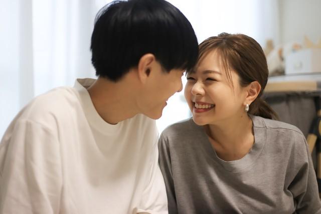 理想の彼氏に最も重視することは「内面」 7割以上が妥協できると回答した条件とは。「相性（話しやすさ・居心地の良さ）」 「外見(清潔感・顔・スタイル)」 「経済力(年収・職業の安定)」