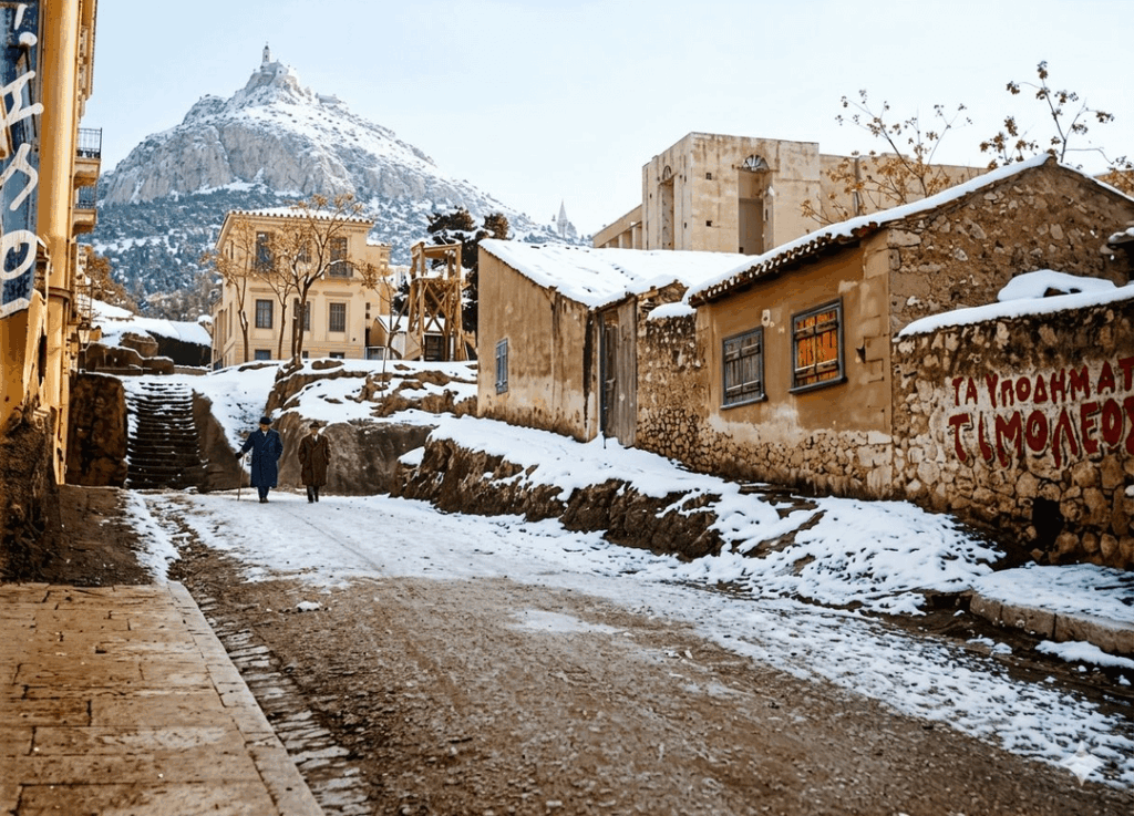 アテネ、前後（リカベトスとスクーファの角）