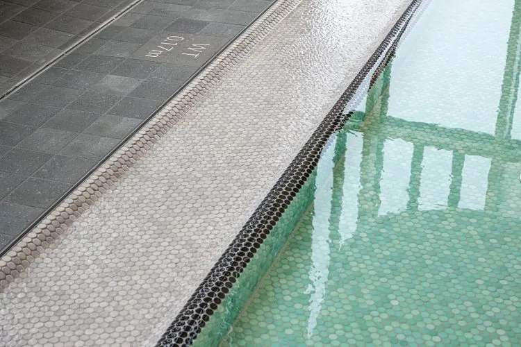 adf-web-magazine-agrob-buchtal-oberstdorf-thermal-spa-7