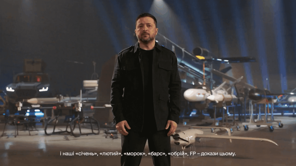 26年4月13日😳ゼレンスキー大統領はウクライナのロボット兵士について「戦争で初めて、敵の陣地は地上ロボットシステムとドローンによって完全に占領された。歩兵はいなかった。兵士の代わりにロボットが最も危険な地域に入り、占領した」🇺🇦🙏