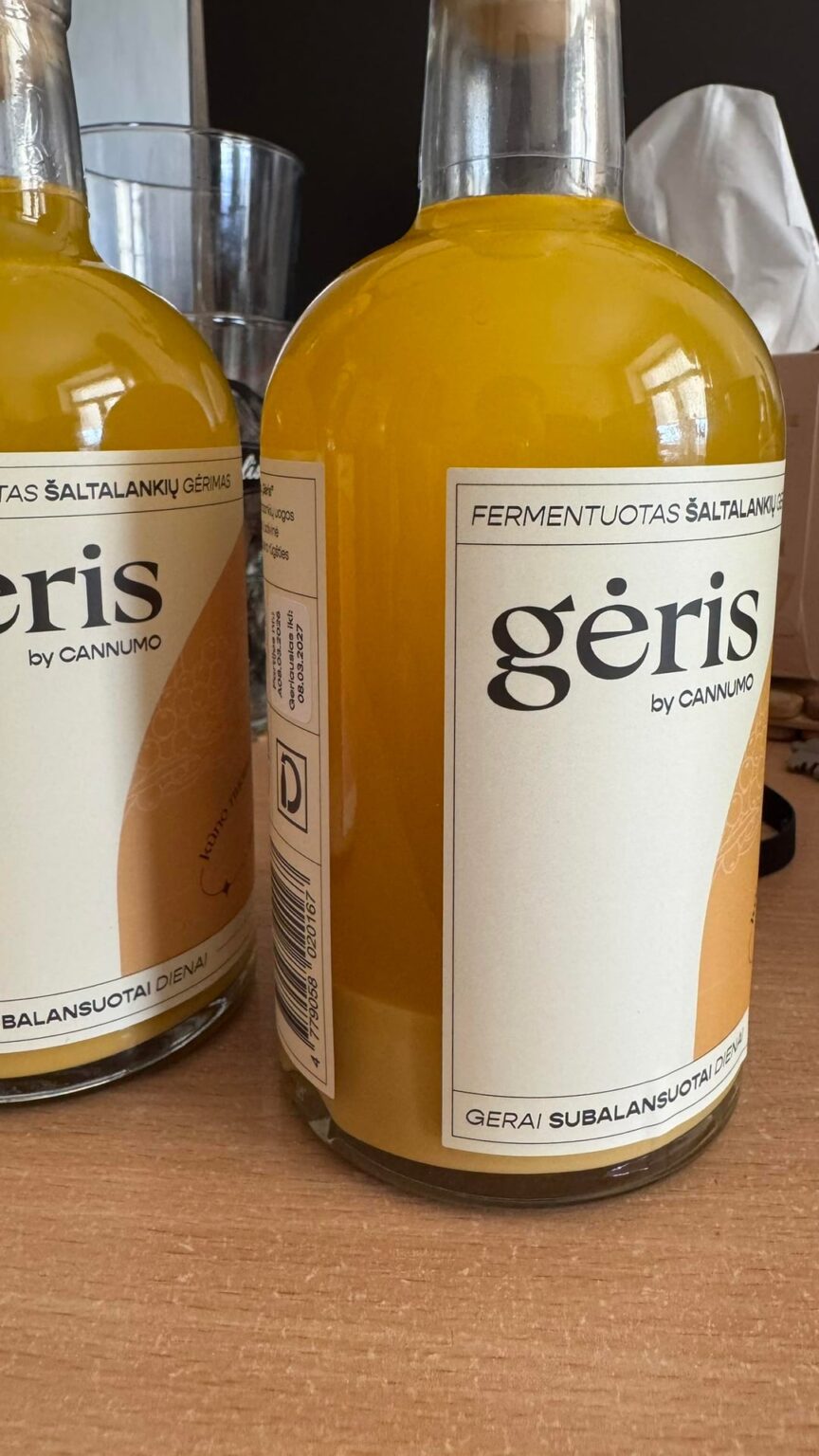 良いところ。発酵飲料中のこの量の沈殿物は正常ですか?以前は他の飲み物にはそれほど多くはありませんでした。たぶん誰かがそれを買って同じことに気づいたでしょうか？