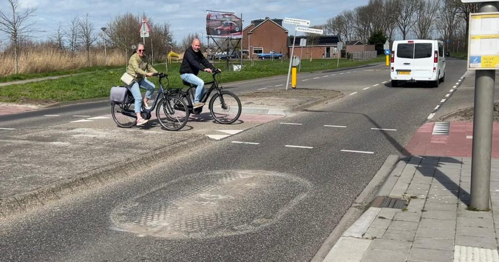 アウデウォーターさん、夜行性のスピードバンプの盗難に困惑