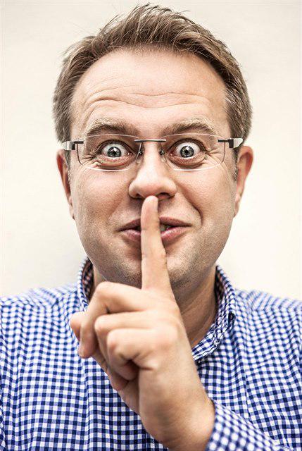 🚨 ヴァーツラフ・モラヴェツ氏がチェコ語の司会を務めます 🚨