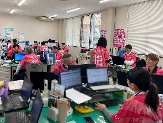 テゲ金＝金曜日は役場がピンクに染まる！ | 鹿児島・九州プレスリリース | 生活情報 | くらし