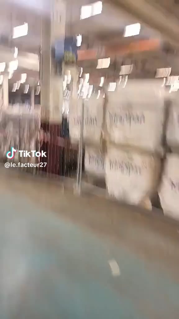 ベルギーへようこそ。ここにいるという理由で、ナンバープレート、請求書、重要書類、銀行カード、手紙、SIM カード、または小包を受け取らない人がいる国。