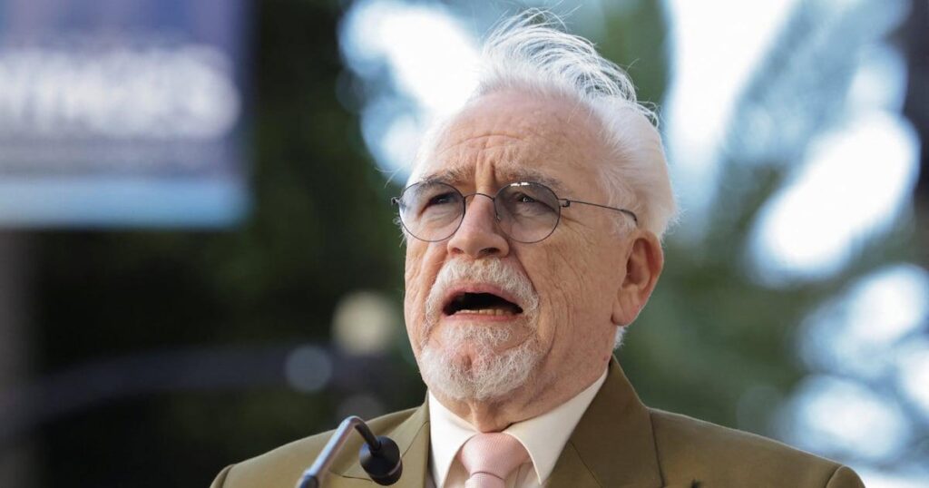 ブライアン・コックス：「後継者」の息子ジェレミー・ストロングが「自分のことを話すのをやめてくれと懇願した」