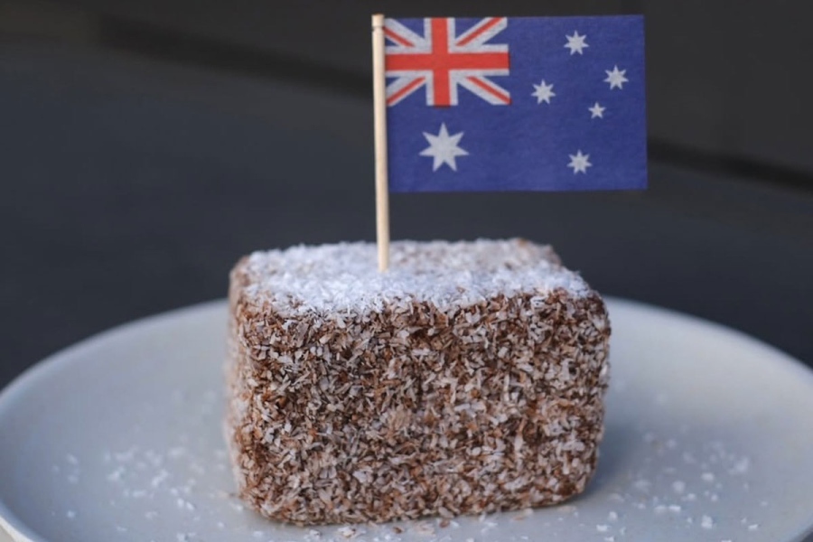 オーストラリア館で提供されていた「ラミントン」（650円）