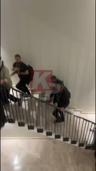 デモ参加者が国会議事堂に入った（北側）