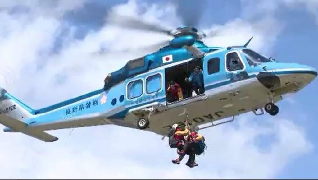 「滑落して動けない」北アルプス明神岳から下山中に滑落 「尻セード」でスピードのコントロール誤ったか 神奈川県の42歳女性が重傷のもよう 同行の32歳女性とともに県警ヘリコプターで救助 長野