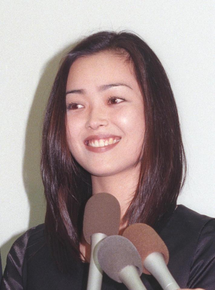 米国人弁護士と再婚→ＬＡ在住女優５６歳 挙式から２０年を報告「いろんなことがありました」スケバン刑事仲間も祝福 - デイリースポーツ